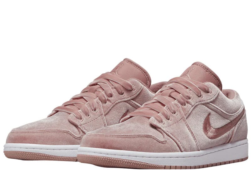 Air Jordan 1 Low SE Pink Velvet (W)