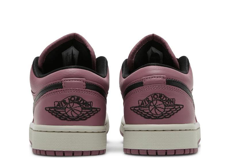 Jordan 1 Low Mulberry (W)