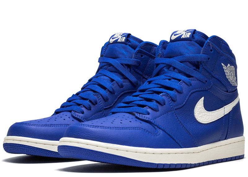 Jordan 1 Retro High Hyper Royal