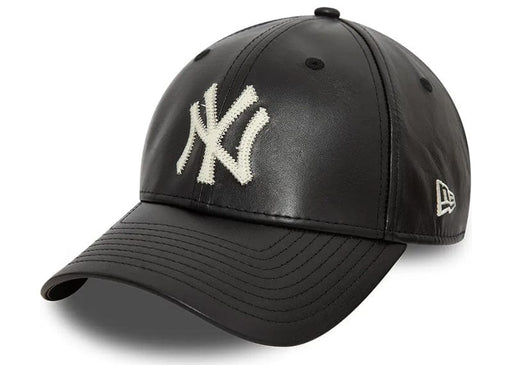 New Era New York Yankees Leather 9Forty SnapBack Black