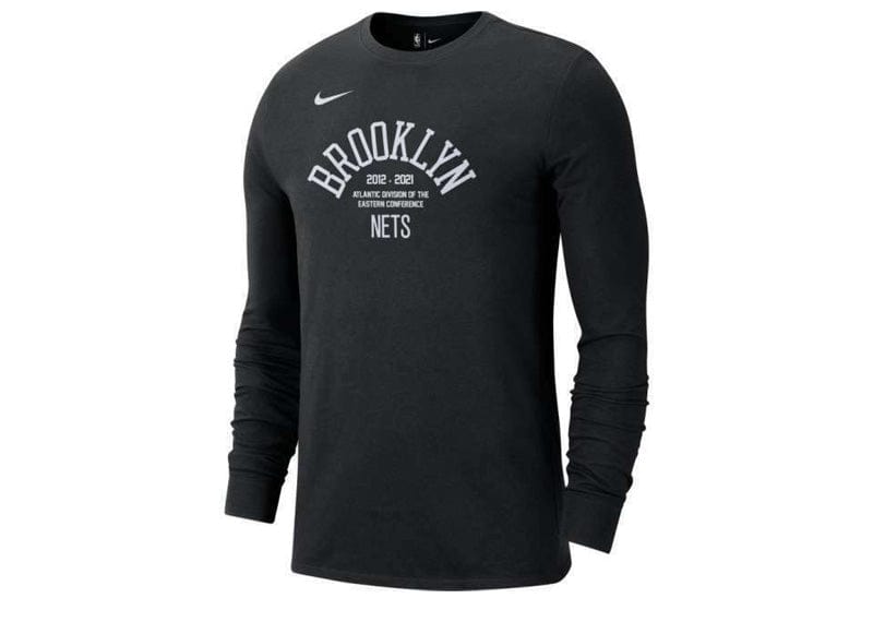 Brooklyn Nets Courtside Men's Nike NBA Long-Sleeve T-shirt