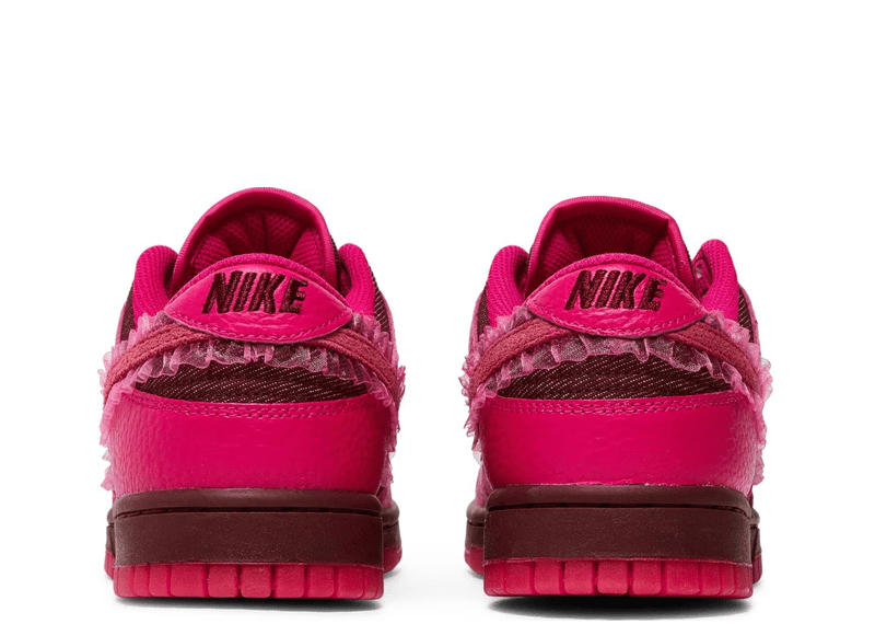 Nike Dunk Low Valentine's Day (2022) (W)