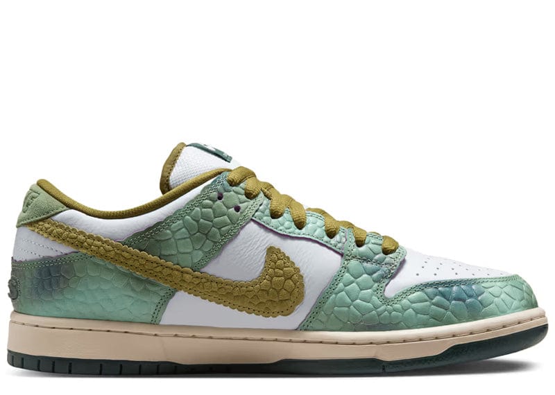 Nike SB Dunk Low Alexis Sablone Chameleon