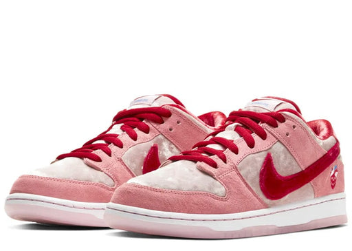 Nike SB Dunk Low StrangeLove Skateboards (Regular Box)