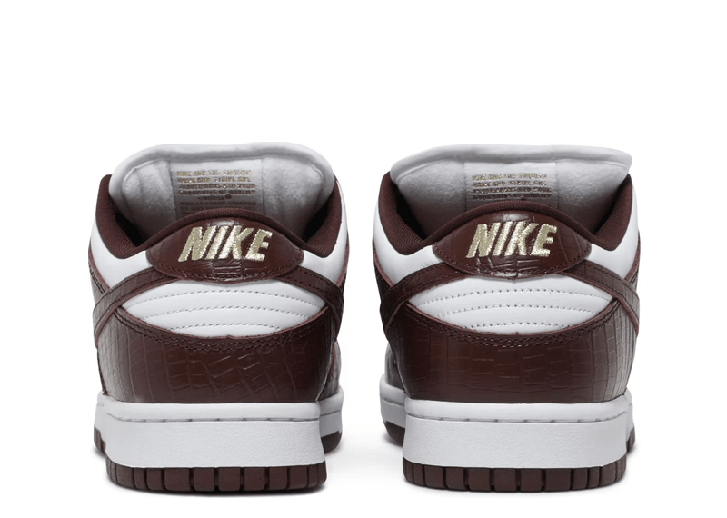 Nike SB Dunk Low Supreme Stars Barkroot Brown (2021)